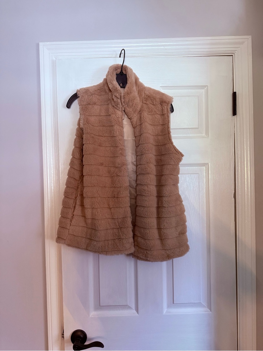 Cozy Faux Fur Sleeveless Vest - Light Pink